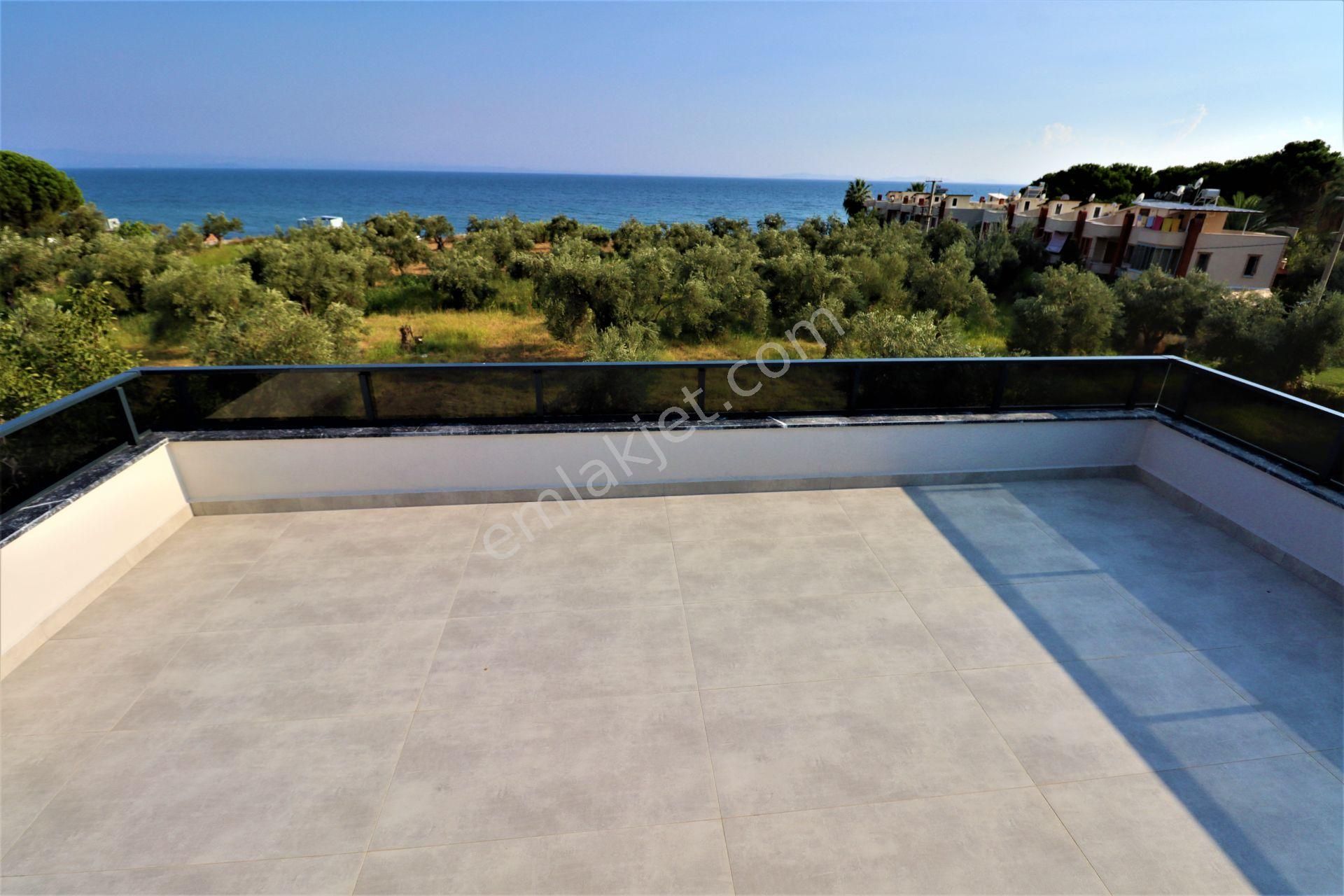 Altınoluk Ta Denize Sıfır Satılık 5+2 Ultra Lüks Villa - Görsel 13