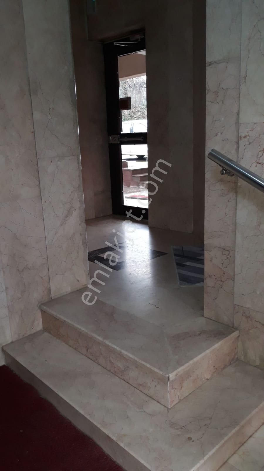 Emek Şenyuva Blokları 13. Kat 3+1 Bakımlı - Görsel 32