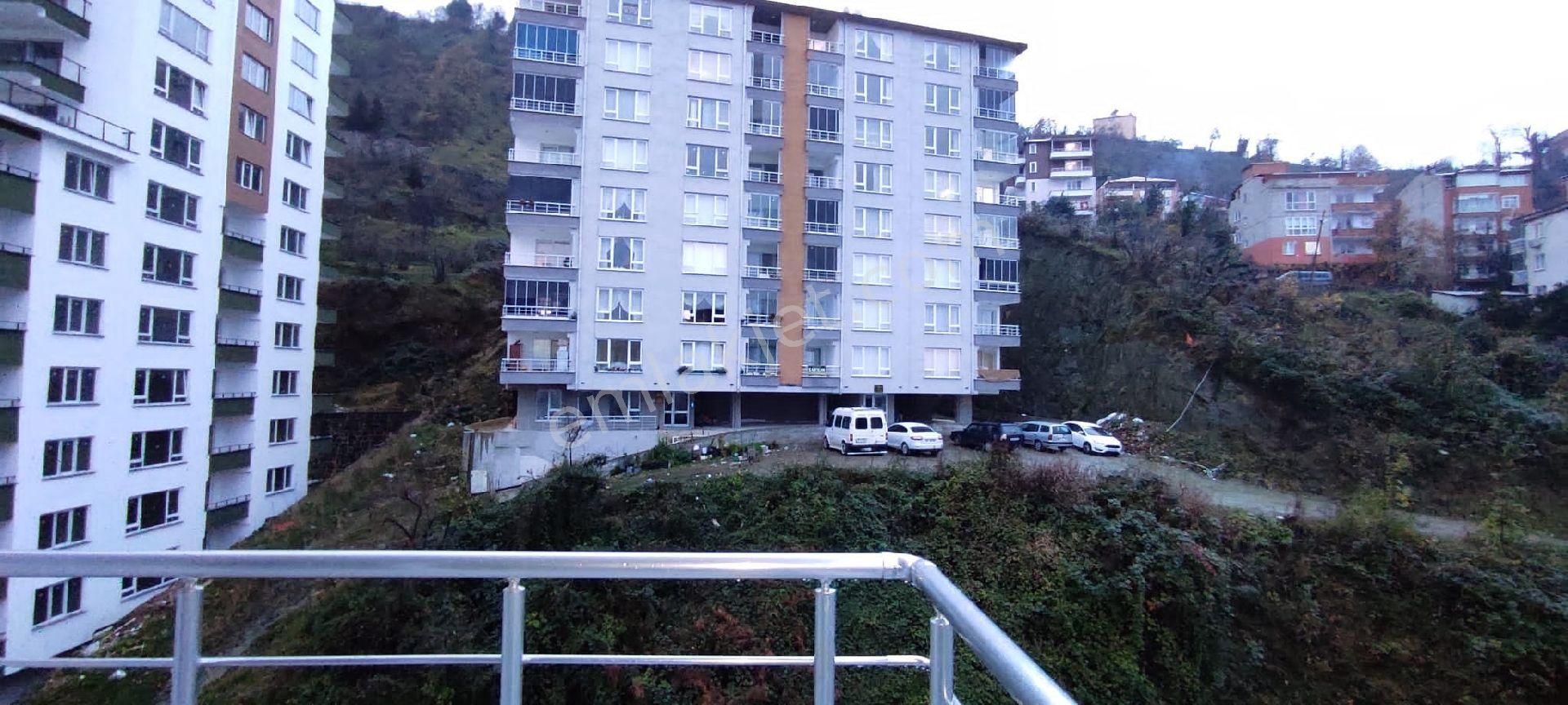 Giresun Merkez Aksu Satılık Daire KADIOĞLU GAYRİMENKUL GİRESUN AKSU MAH,ARAÇ MUAYENE İSTASU YANI,3+1,,,145m2,,,,7.kat,Satılık daire, 