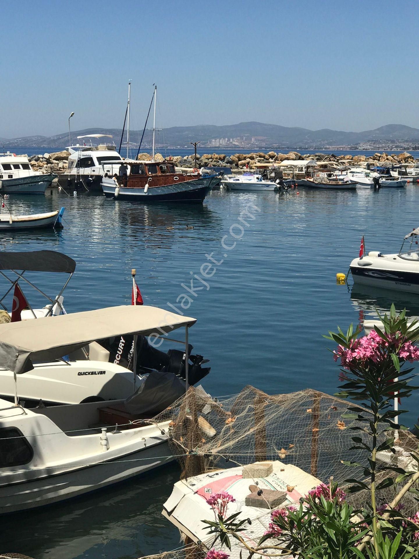 Kuşadası Güzelçamlı Da Denize 30 Metre Bahçeli Garajlı Müstakil Ev Satılıktır - Görsel 4