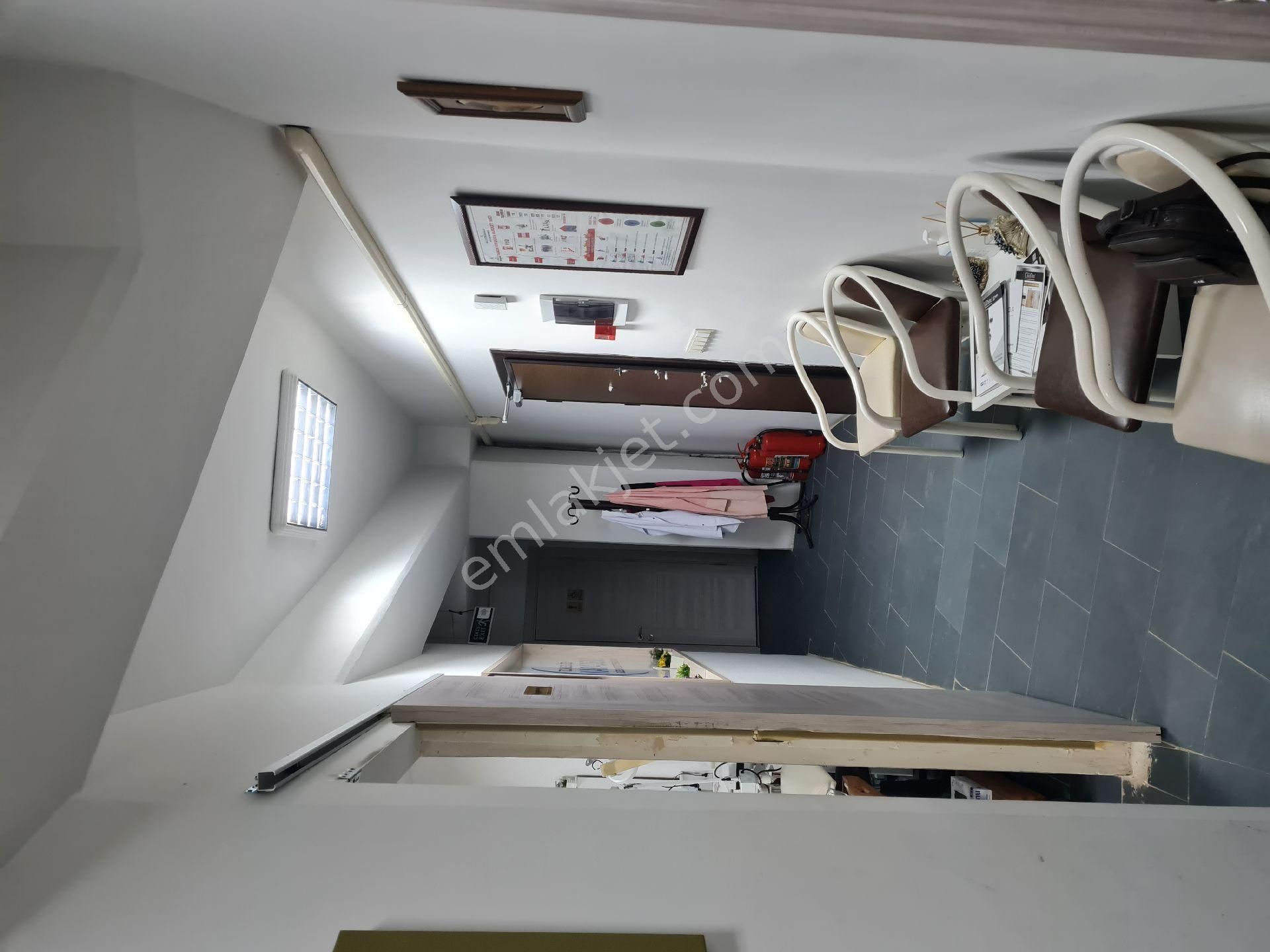 Trabzon Merkez Meydanda Toplam 315 M2 Galeri Katlı 3 Ayrı Tapulu Ofis Satılık - Görsel 26