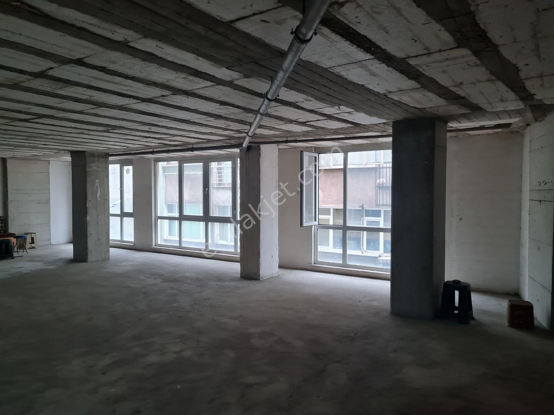 Trabzon Merkez Meydanda Toplam 315 M2 Galeri Katlı 3 Ayrı Tapulu Ofis Satılık - Görsel 5