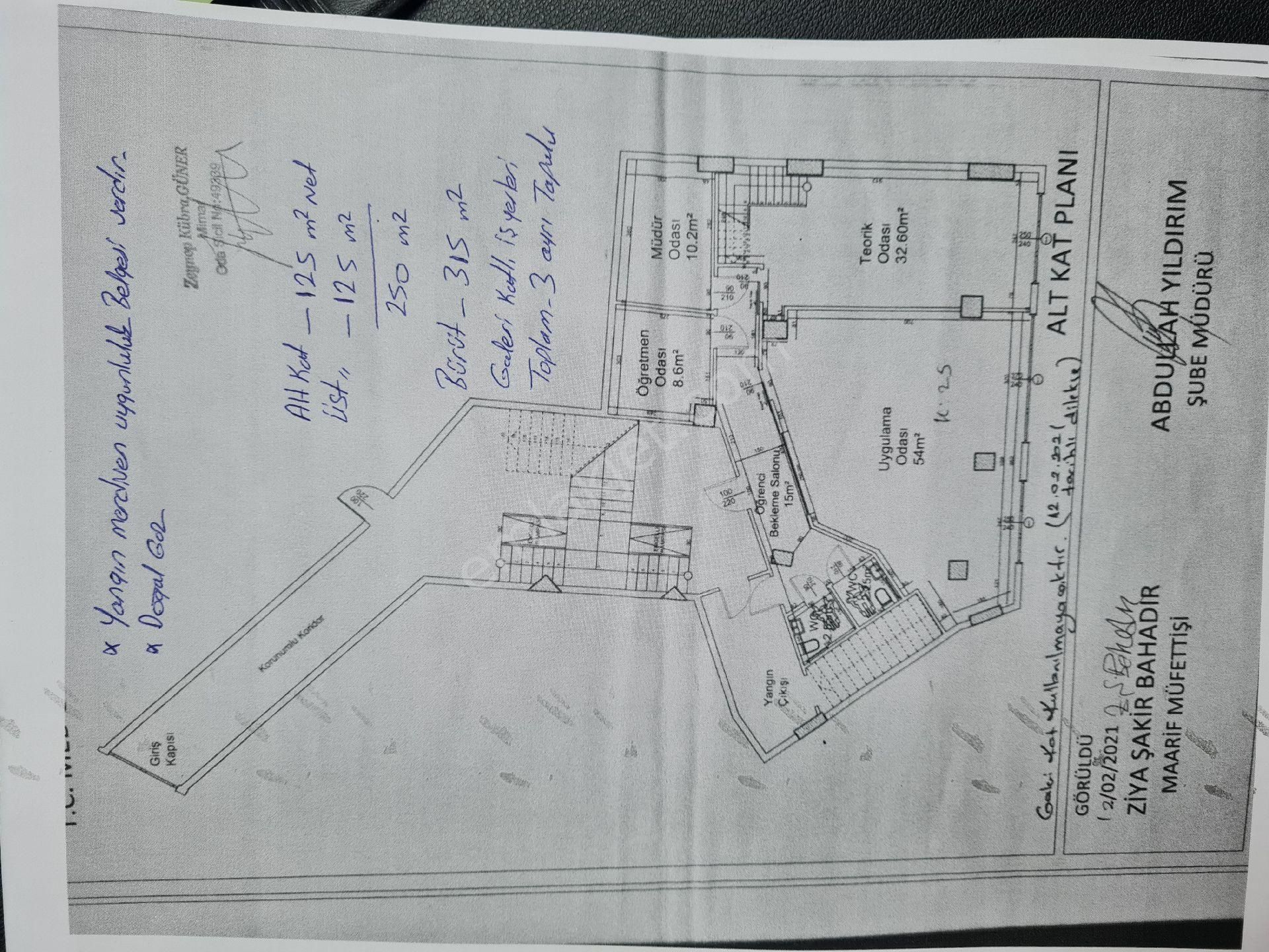 Ortahisar Gülbaharhatun Satılık İşhanı Trabzon Merkez Meydanda Toplam 315 M2 Galeri Katlı 3 Ayrı Tapulu Ofis Satılık