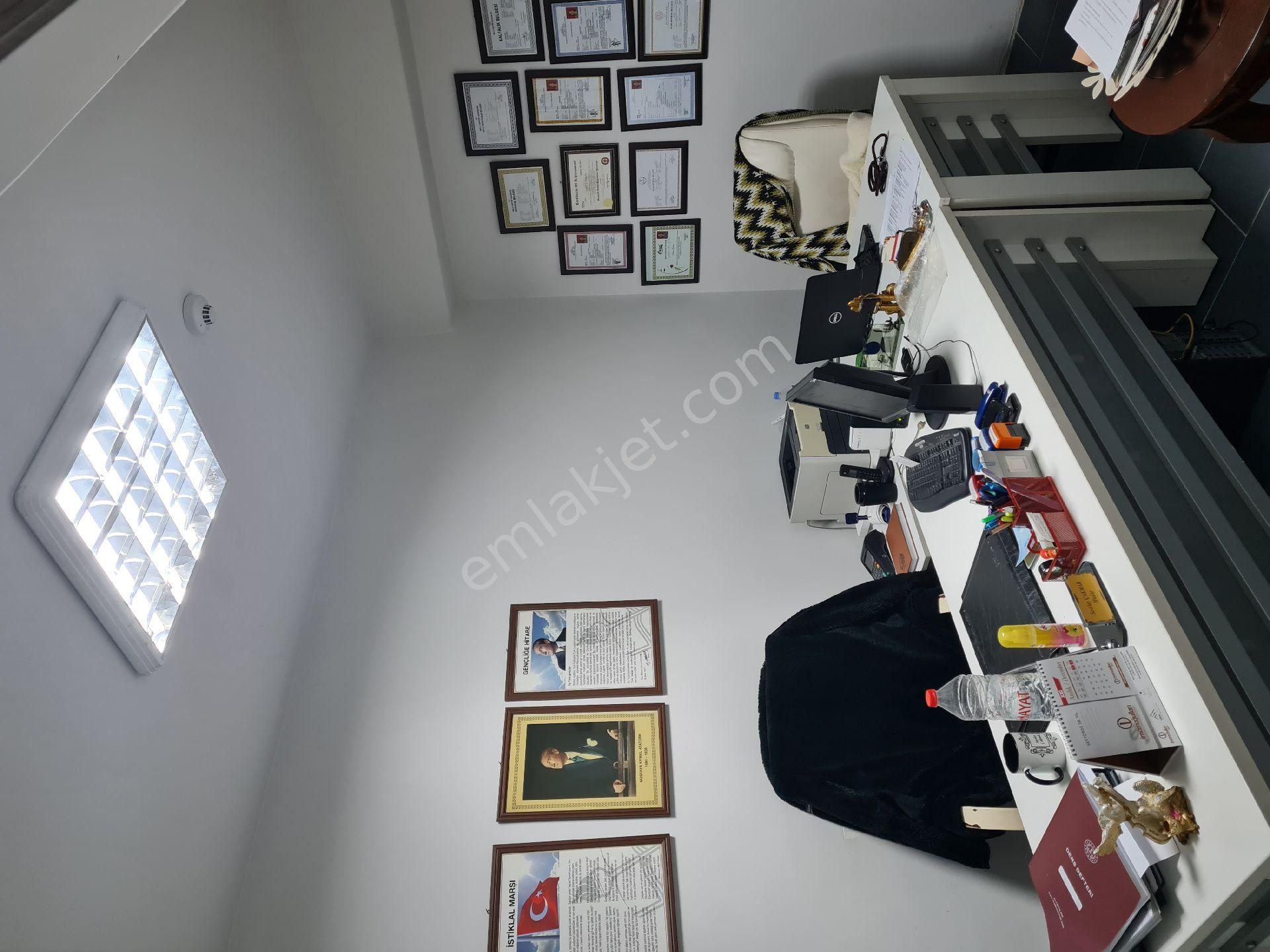 Trabzon Merkez Meydanda Toplam 315 M2 Galeri Katlı 3 Ayrı Tapulu Ofis Satılık - Görsel 21