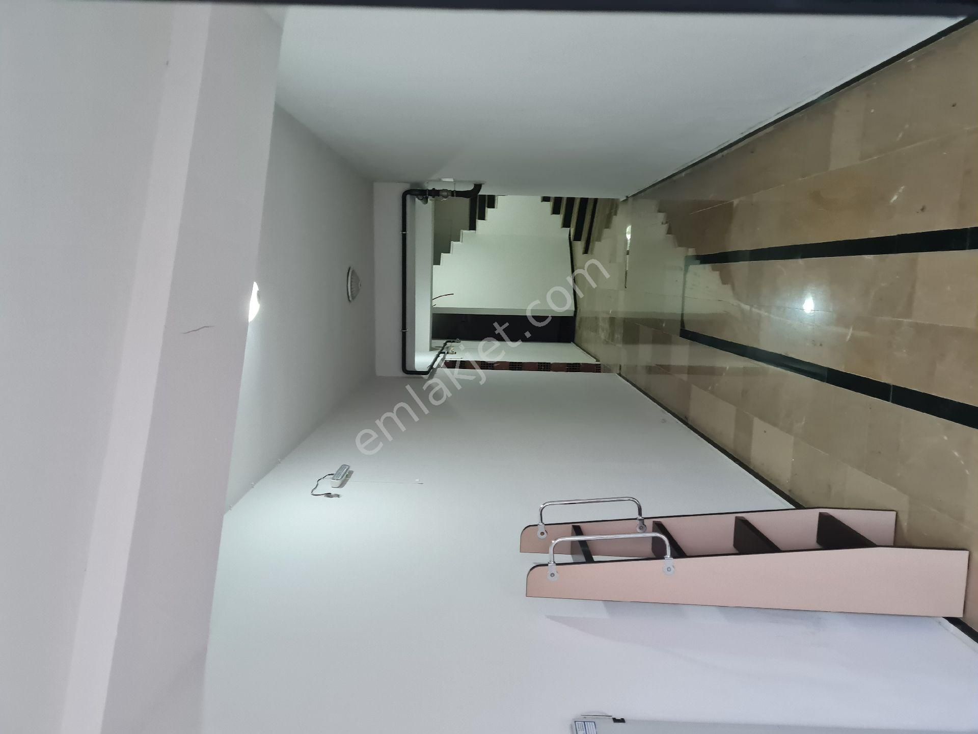 Trabzon Merkez Meydanda Toplam 315 M2 Galeri Katlı 3 Ayrı Tapulu Ofis Satılık - Görsel 7