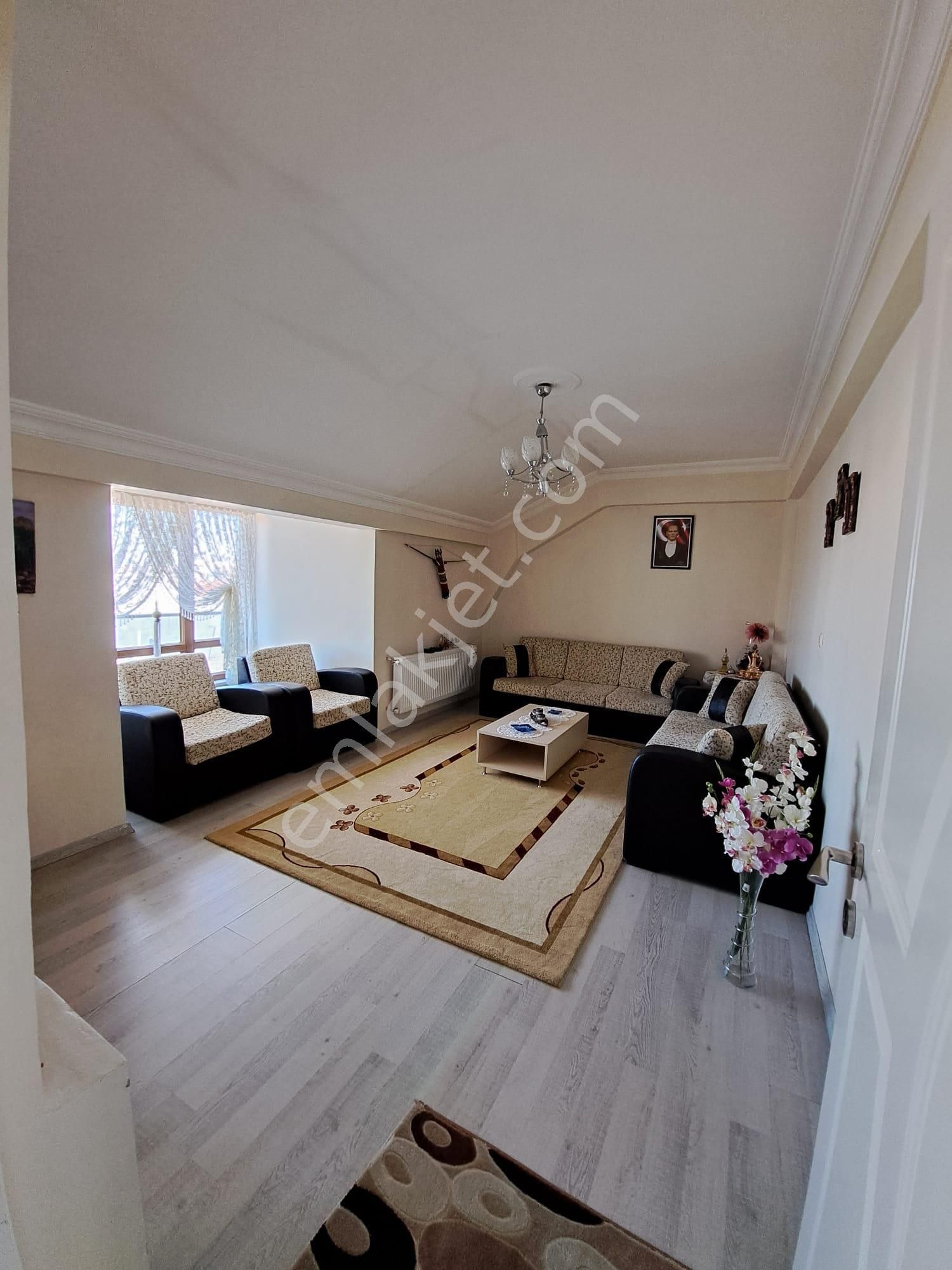 Özgür Denizli"den 71 Evler Mahallesinde Satılık Dubleks Daire