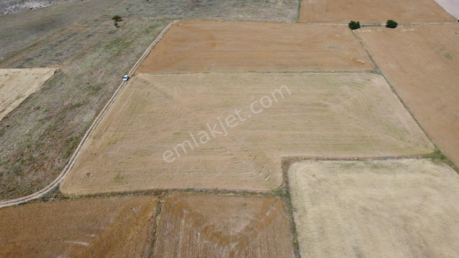 Sultandağında 9.300 M2 Köye Yakın Satılık Tarla - Görsel 11