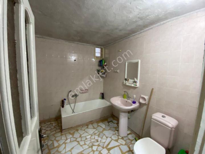 https://imaj.emlakjet.com/listing/12633692/F2F8369206DEB90CA0E137252420A9A312633692.jpeg