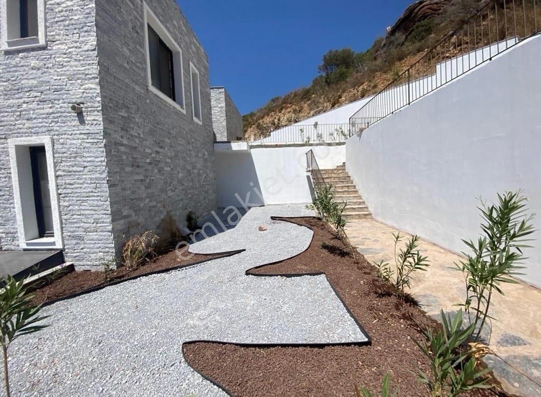 Bodrum Yalıkavak Özel Plajlı Manzaralı Sıfır Villa - Görsel 17