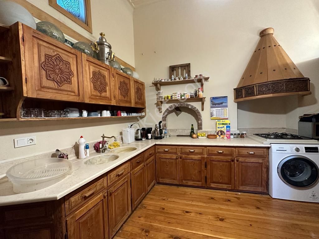 Alanya Çarşı Mah.iskele Cad.satılık Tarihi Konak - Görsel 6