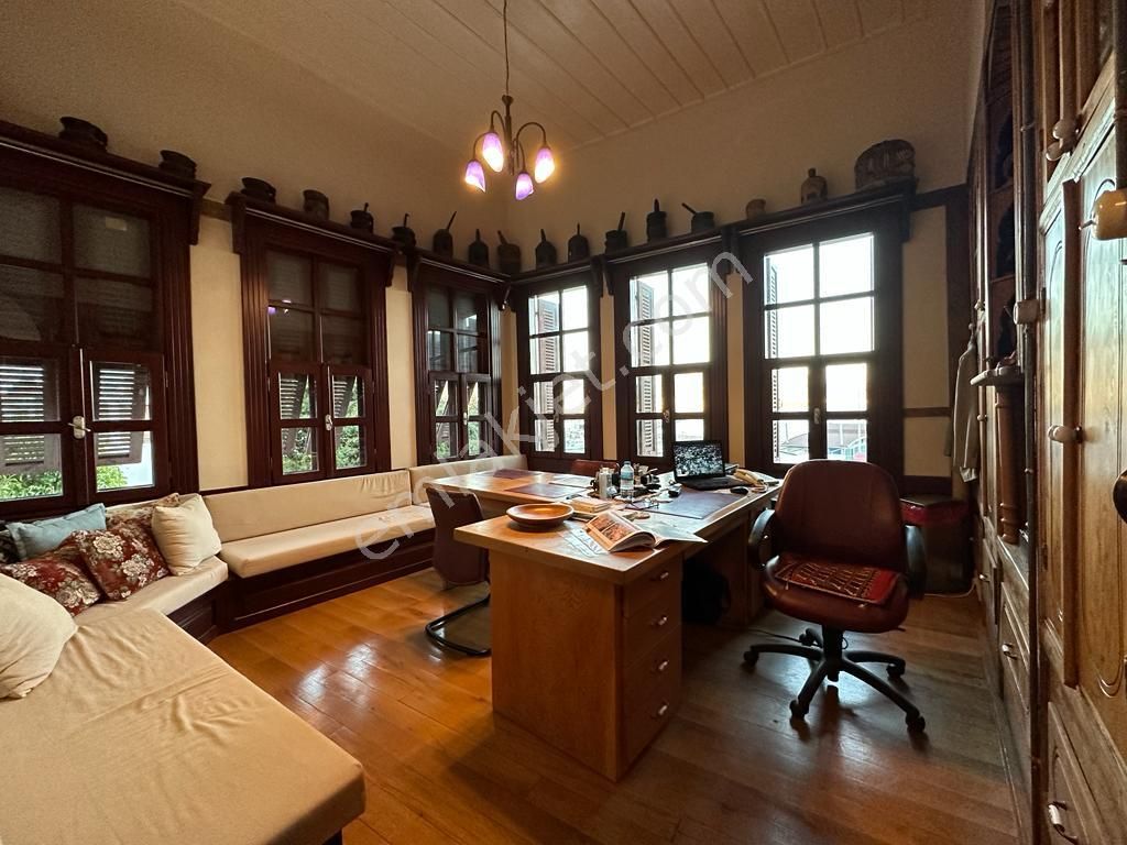 Alanya Çarşı Mah.iskele Cad.satılık Tarihi Konak - Görsel 10