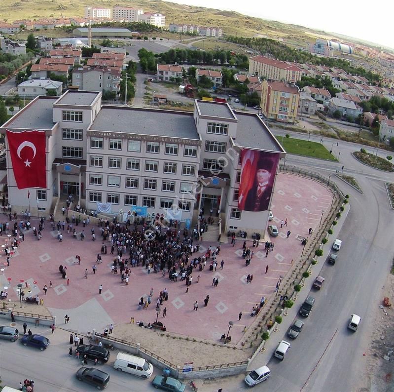 Çiğli Mavişehir De Satılık -kiralık Arsa Özel Okul -dershane -yurt -yaşlı Bakım -kreş -hastane İçin
