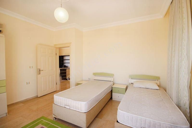 Alanya Mahmutlar Mah.denize 500 Mt. Eşyalı Satılık 4+1 Dubleks - Görsel 20