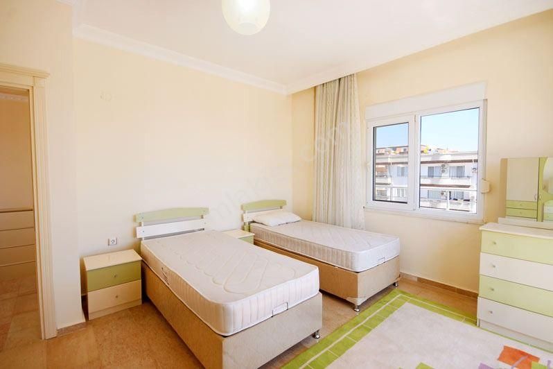 Alanya Mahmutlar Mah.denize 500 Mt. Eşyalı Satılık 4+1 Dubleks - Görsel 22