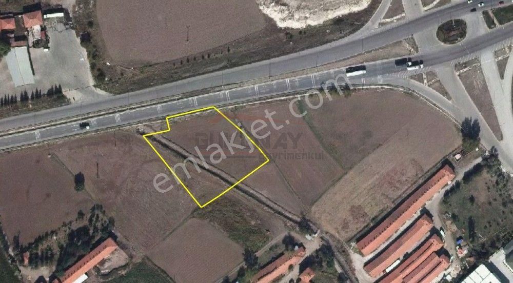 Güvenay - Çorum Ankarayolu Organize Sanayi Altı Yola Cephe 4,5 Dönüm Arsa