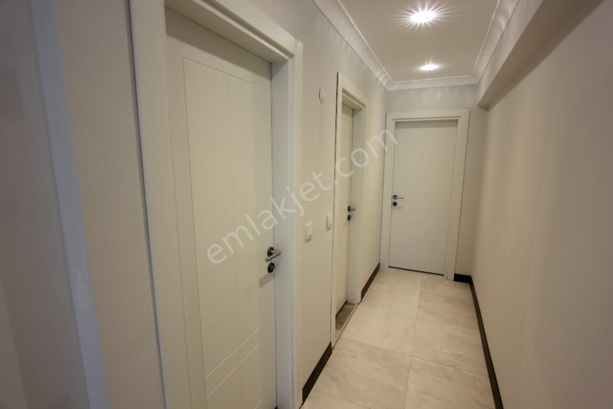 Turyap Alphadan Cadde Üzeri Yeni Binada, 3.kat Ultra Lüks 2+1 - Görsel 11