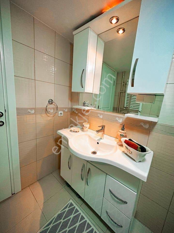 Muhteşem Yalı Dairesi 6 Cı Kat Lüx Çift Cephe Mevki Yerde Güzelyalıda - Görsel 16