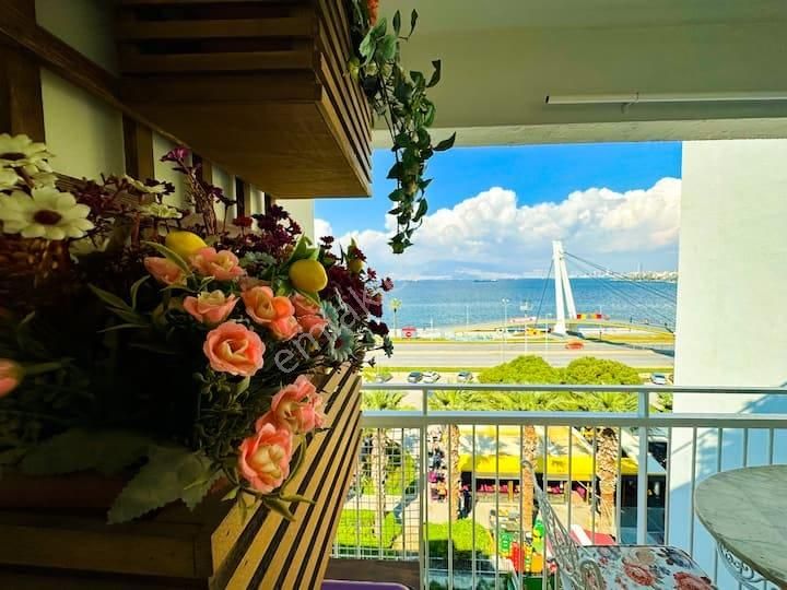 Muhteşem Yalı Dairesi 6 Cı Kat Lüx Çift Cephe Mevki Yerde Güzelyalıda - Görsel 8