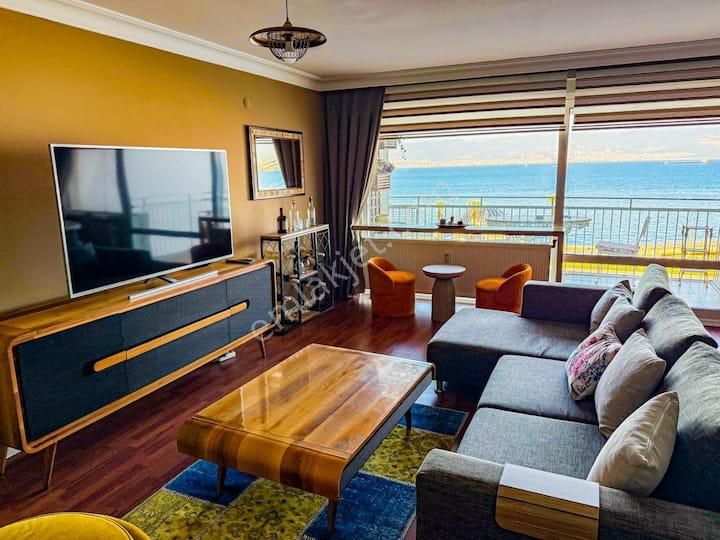 Muhteşem Yalı Dairesi 6 Cı Kat Lüx Çift Cephe Mevki Yerde Güzelyalıda - Görsel 2