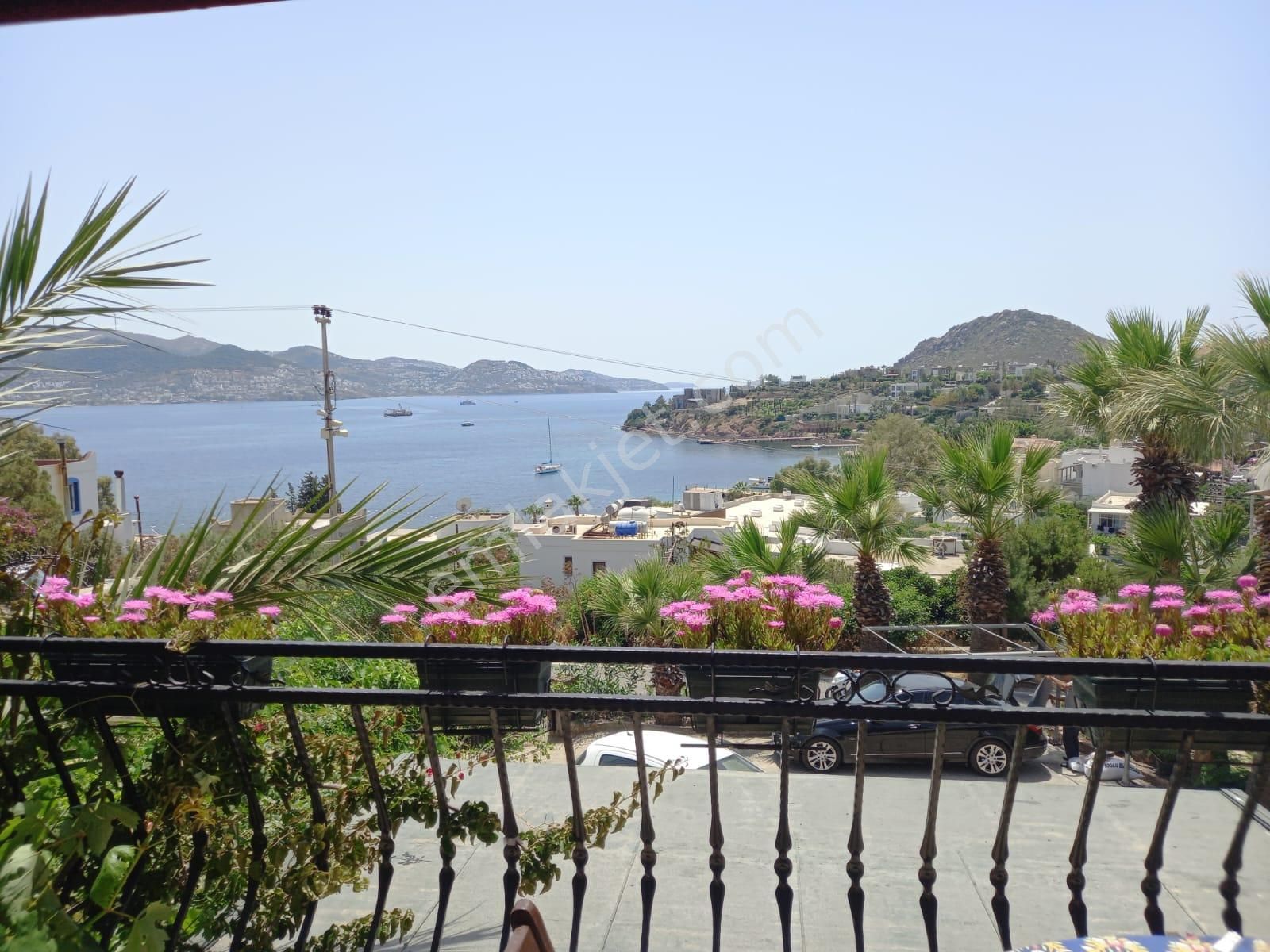 Bodrum Yalıkavak Küdür'de Deniz Manzaralı Kiralık