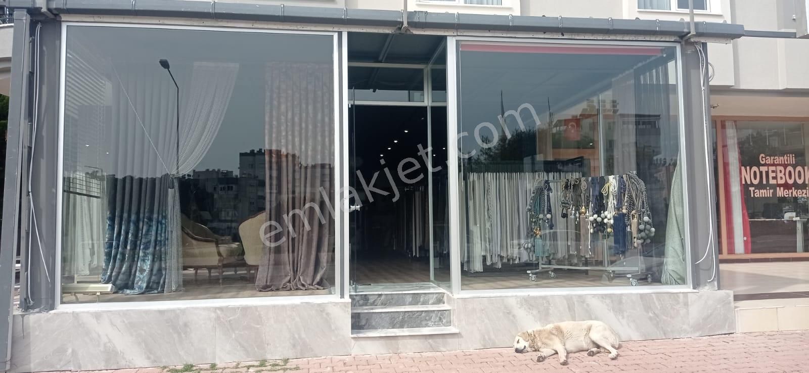 Konyaaltı Öğretmenevleri'nde 12 Yıllık Faal Perde Mağazası - Görsel 2