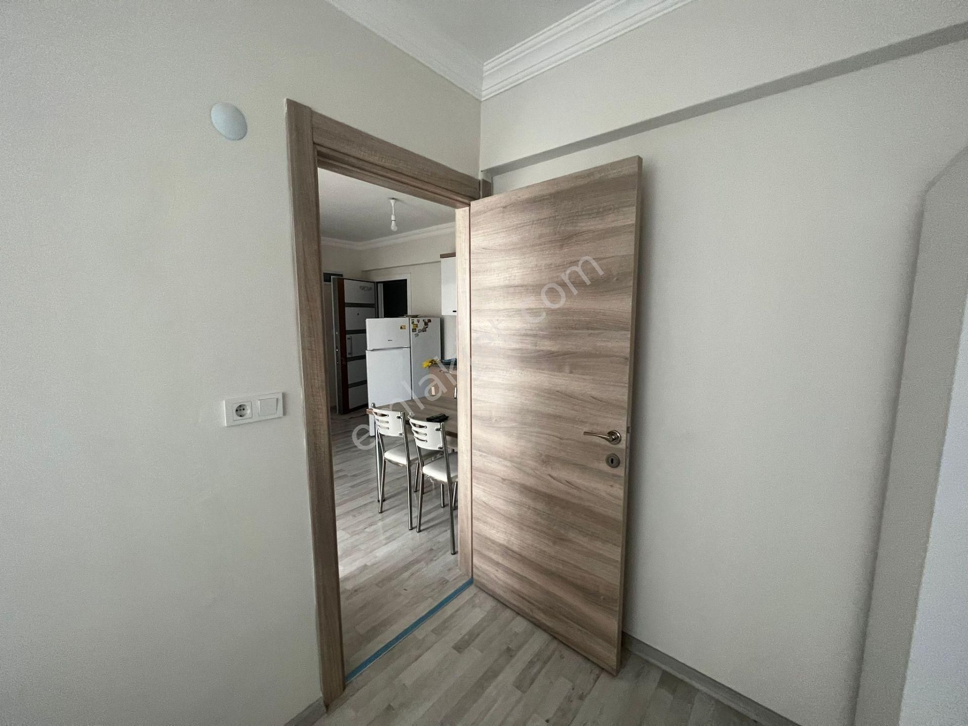 İsabeyli Pazar Yerinin Yanında 2+1 Eşyalı Daire Arakat - Görsel 9