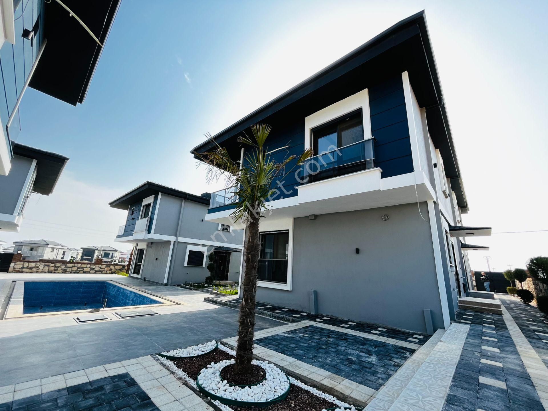 Didim Efeler Satılık Villa Didimde Satılık Havuzlu Sitede 3+1 Bahçeli Yeni Yapı Villalar