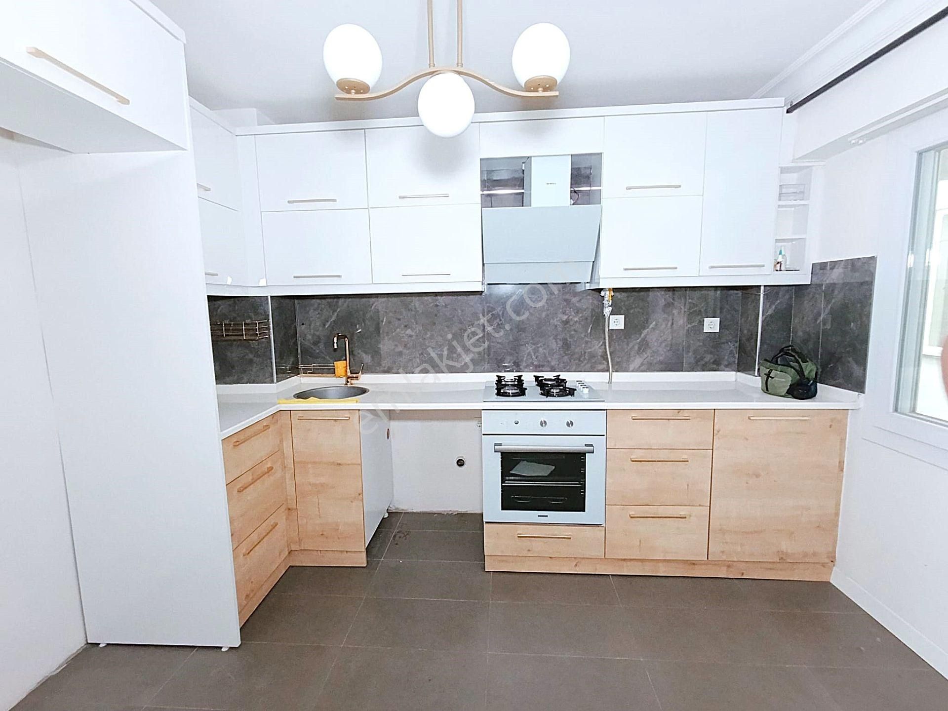 Göztepe Mithatpaşa Caddesi Üzeri Full Tadilatlı Kiralık Daire - Görsel 9