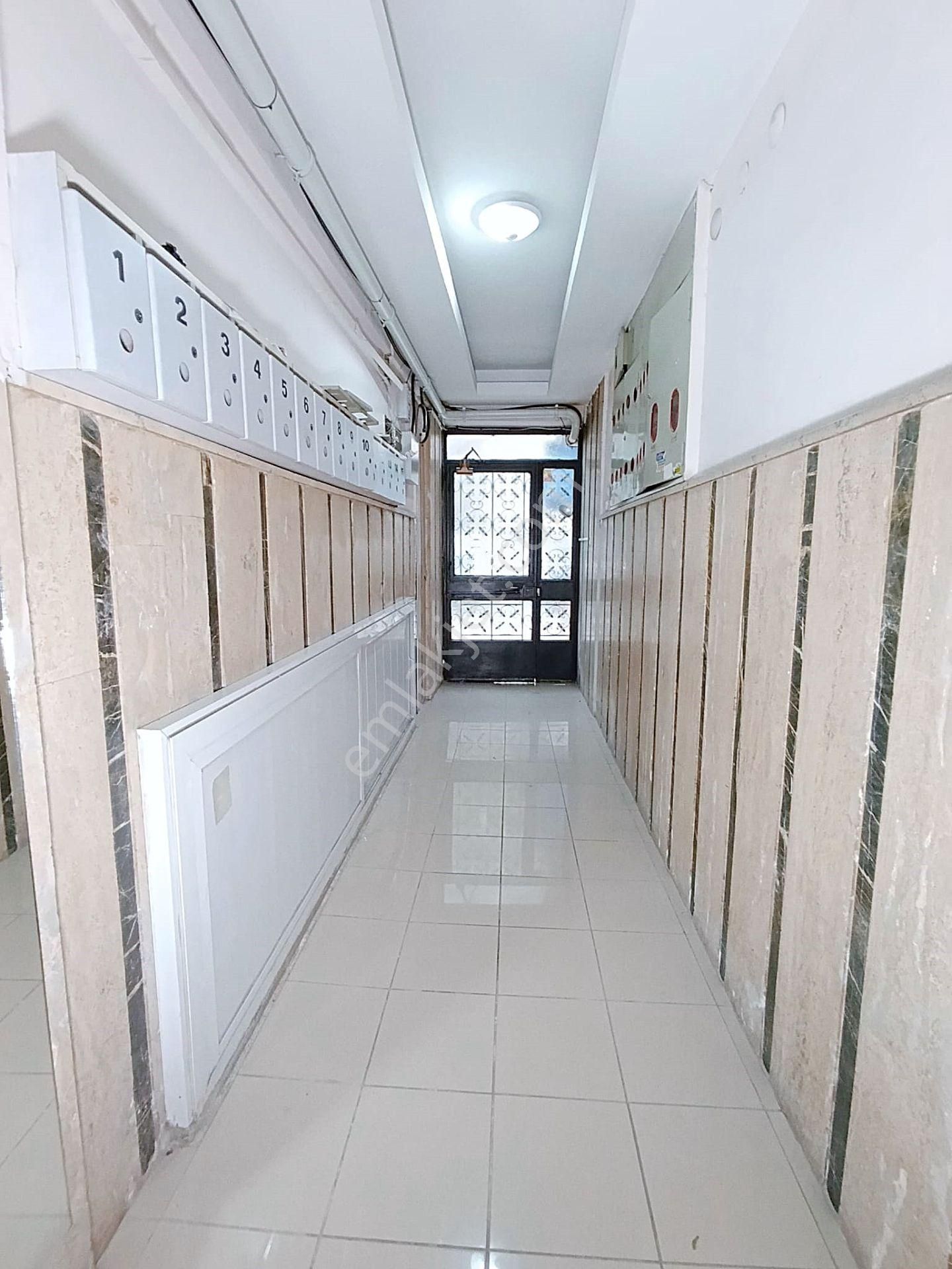 Göztepe Mithatpaşa Caddesi Üzeri Full Tadilatlı Kiralık Daire - Görsel 26