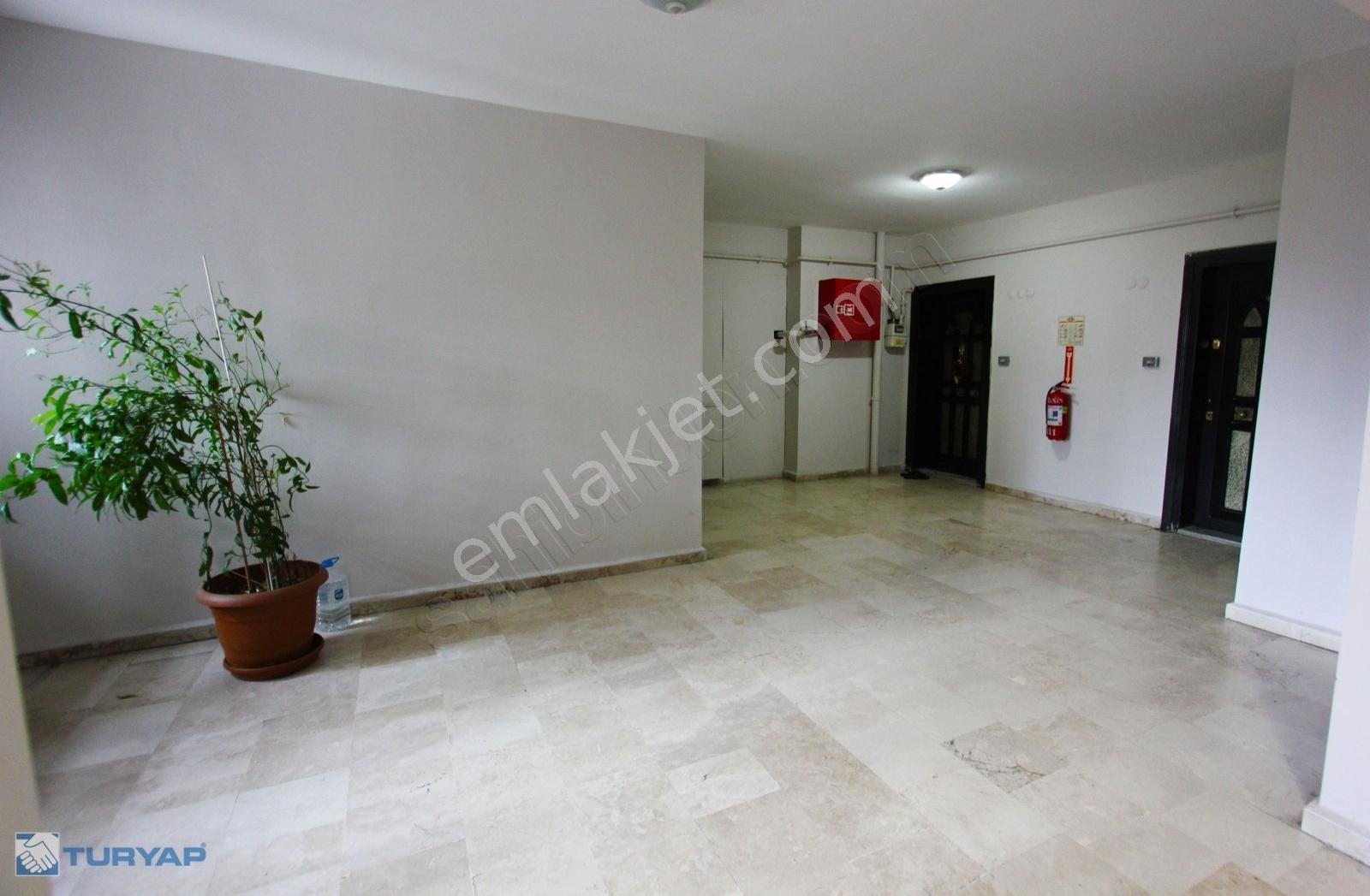 Beylikdüzü Banksis Sitesinde 180m2 3+1 2.kat Daire - Görsel 9