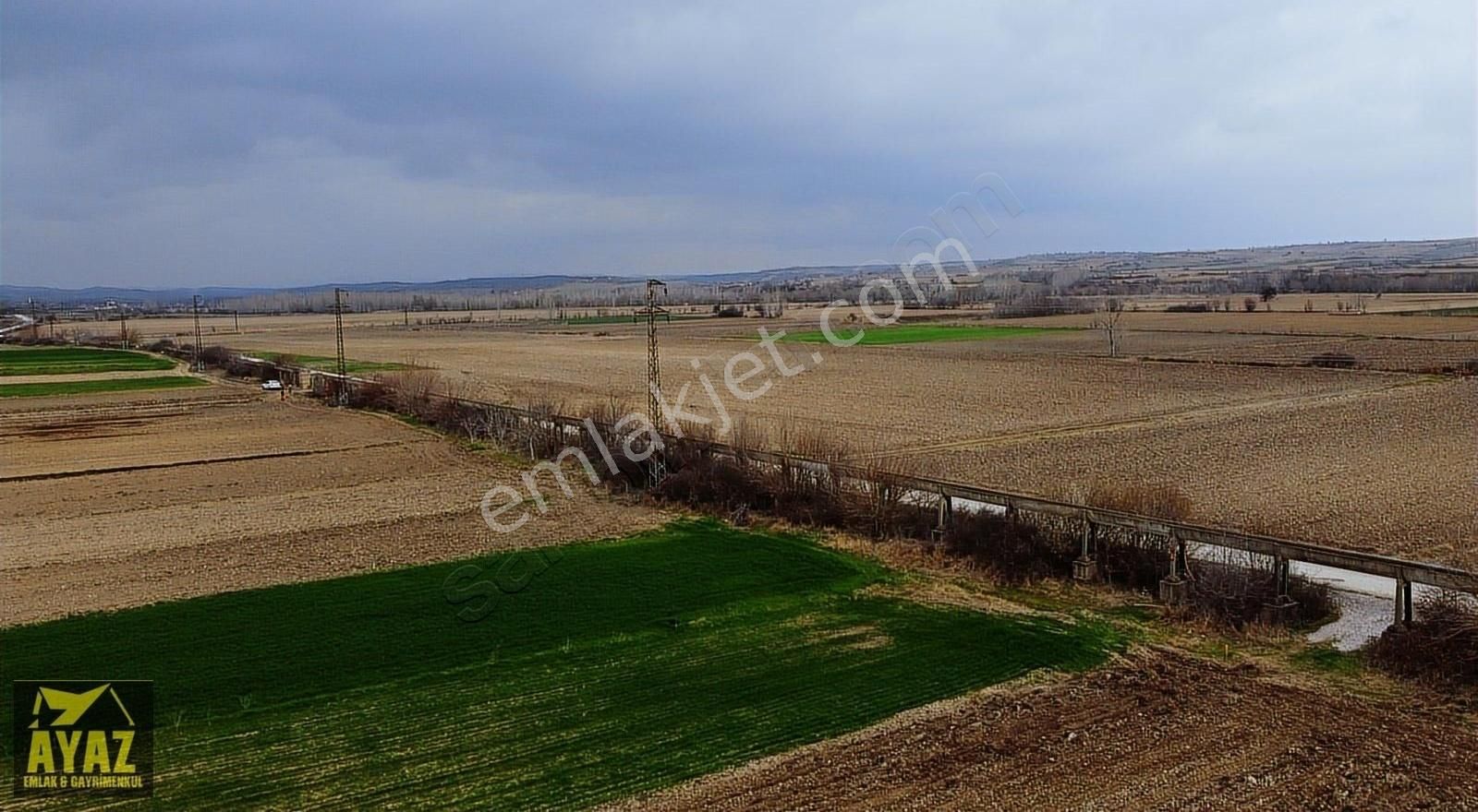 https://imaj.emlakjet.com/listing/12849935/E84D5EB97EAFE9F2B1218C9EA6C302B212849935.jpg