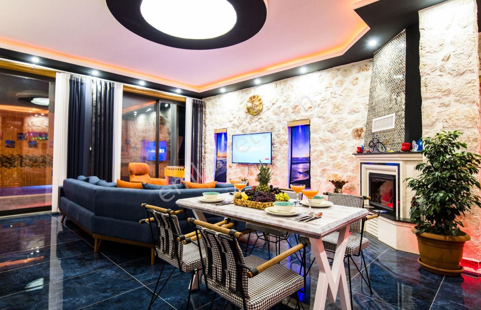 Kaşta Lüks Yapılı Villa Yatırımlık Full Eşyalı - Görsel 5