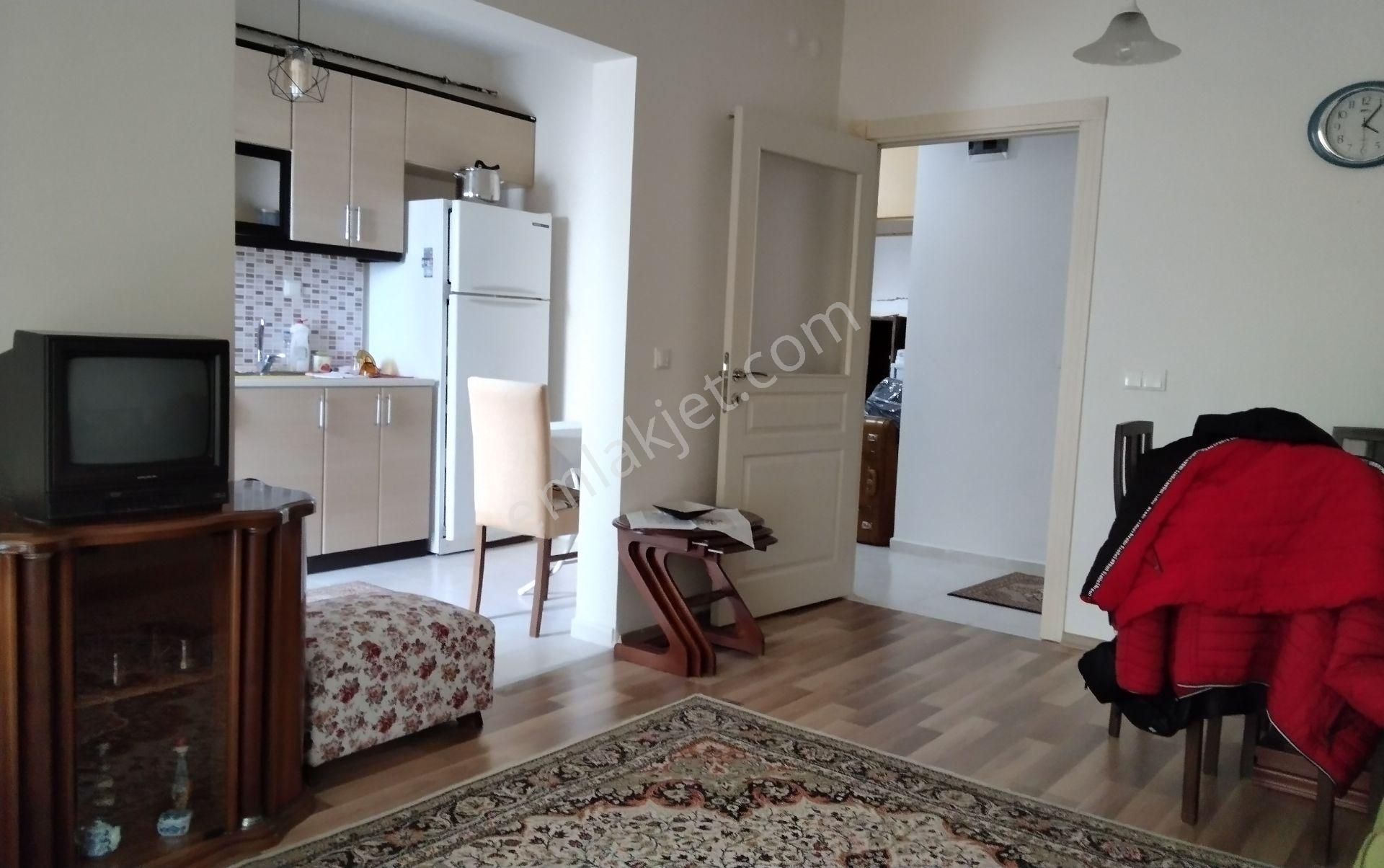 Yapracık Aşağıyurtçu 2. Bölge’de Kiracısız, Ferah 2+1 Daire