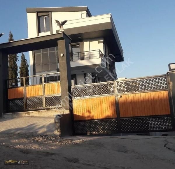 Didim Mavişehir Satılık Villa DİDİM de SATILIK KAPALI OTOPARKLI 4+1 HAVUZLU VİLLA