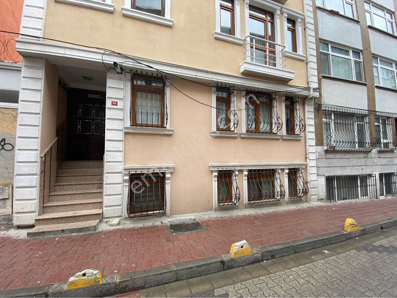 Fatih Kocamustafapaşa Merhabada Full Eşyalı Daire