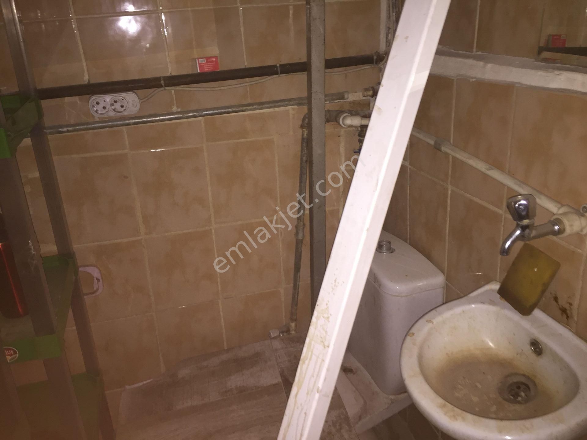 Neon Dan A.eğlencede Dükkan Hastanelere Yürüme Mesafeli - Görsel 7