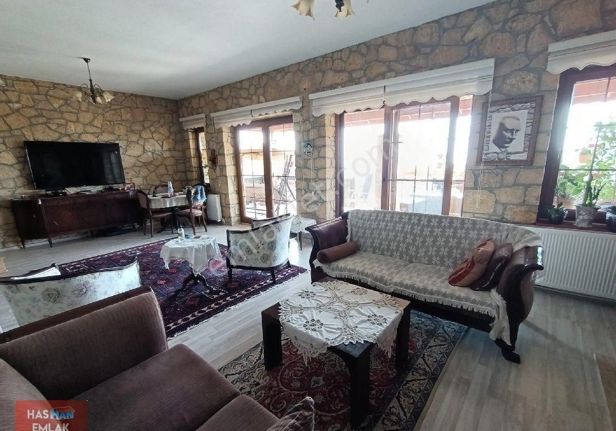 Altınoluk Narlı 3+1 Taş Ev - Görsel 4