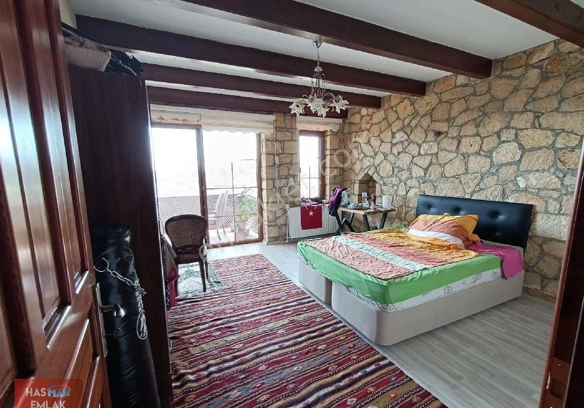 Altınoluk Narlı 3+1 Taş Ev - Görsel 11