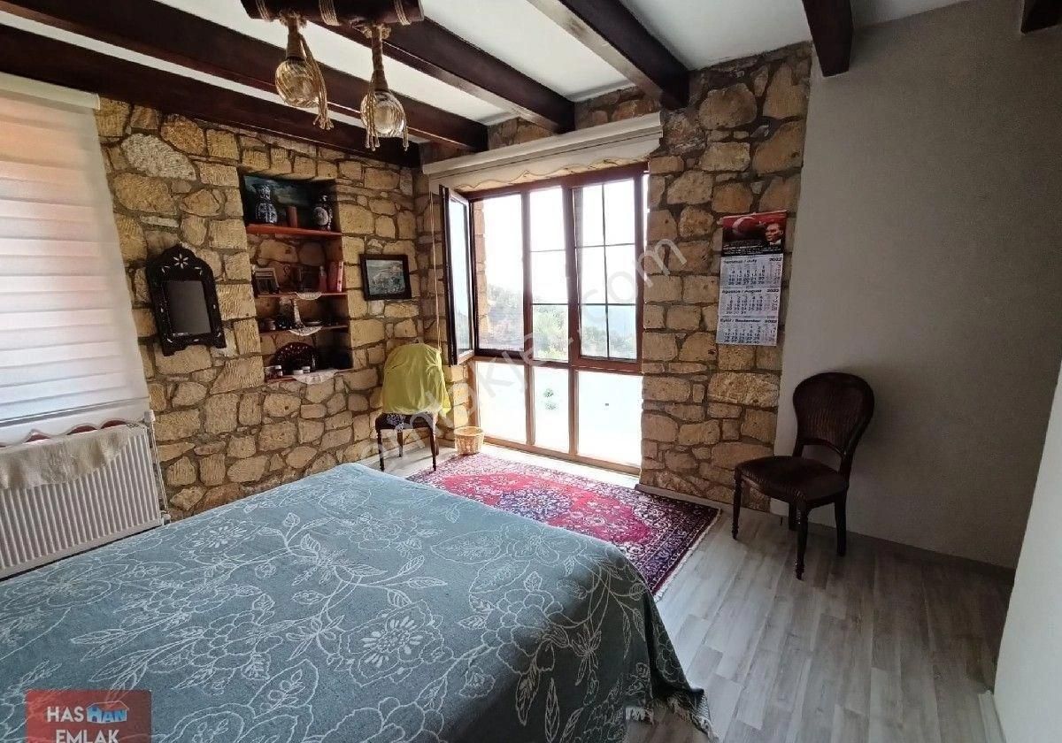 Altınoluk Narlı 3+1 Taş Ev - Görsel 14