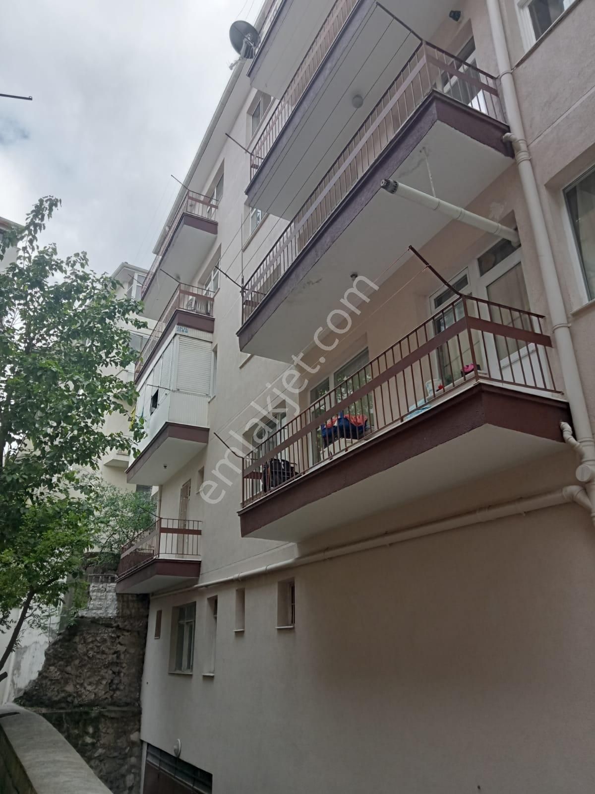 Çankaya Mebusevleri Satılık Daire MEBUSEVLERİ SÜSLÜ SOKAKTA 2+1 MERKEZİ 1. KAT BAKIMLI KIRACILI DAİRE