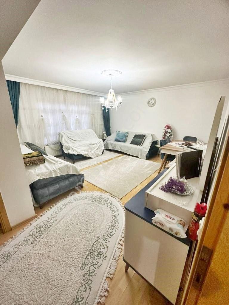 Mamak Mehtap Satılık Daire  MEHTAP MAHALLESİNDE CADDE YAKININDA BAĞIMSIZ SALON YAPILI BAKIMLI 3+1 SATILIK DAİRE