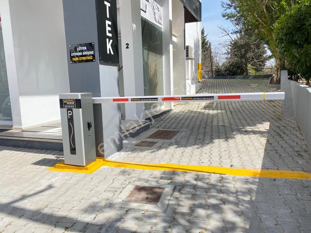 Kıbrıs Girne Merkezde Yüksek Kira Getirili Satılık Ticari İzinli Bina - Görsel 7