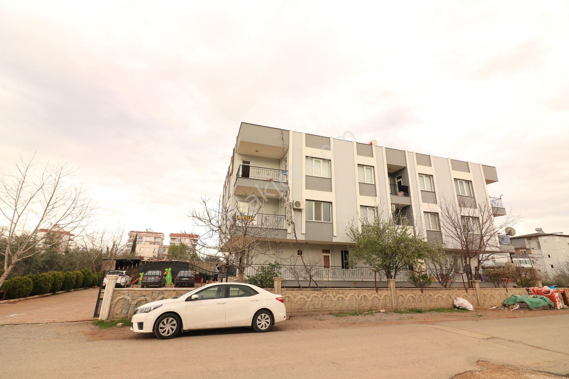 Nuray Ayhan'dan Yeniköy'de Kiralık 3+1 Daire