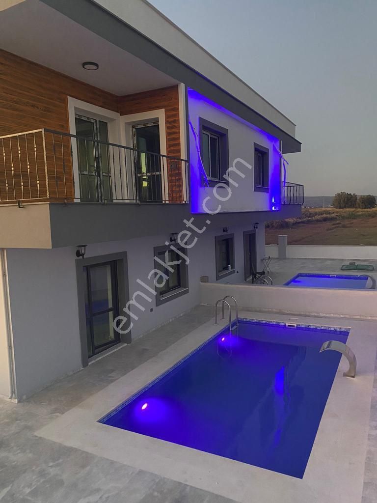 Silifke Taşucu Satılık Villa Taşucunda satılık full yapılı müstakil Villa