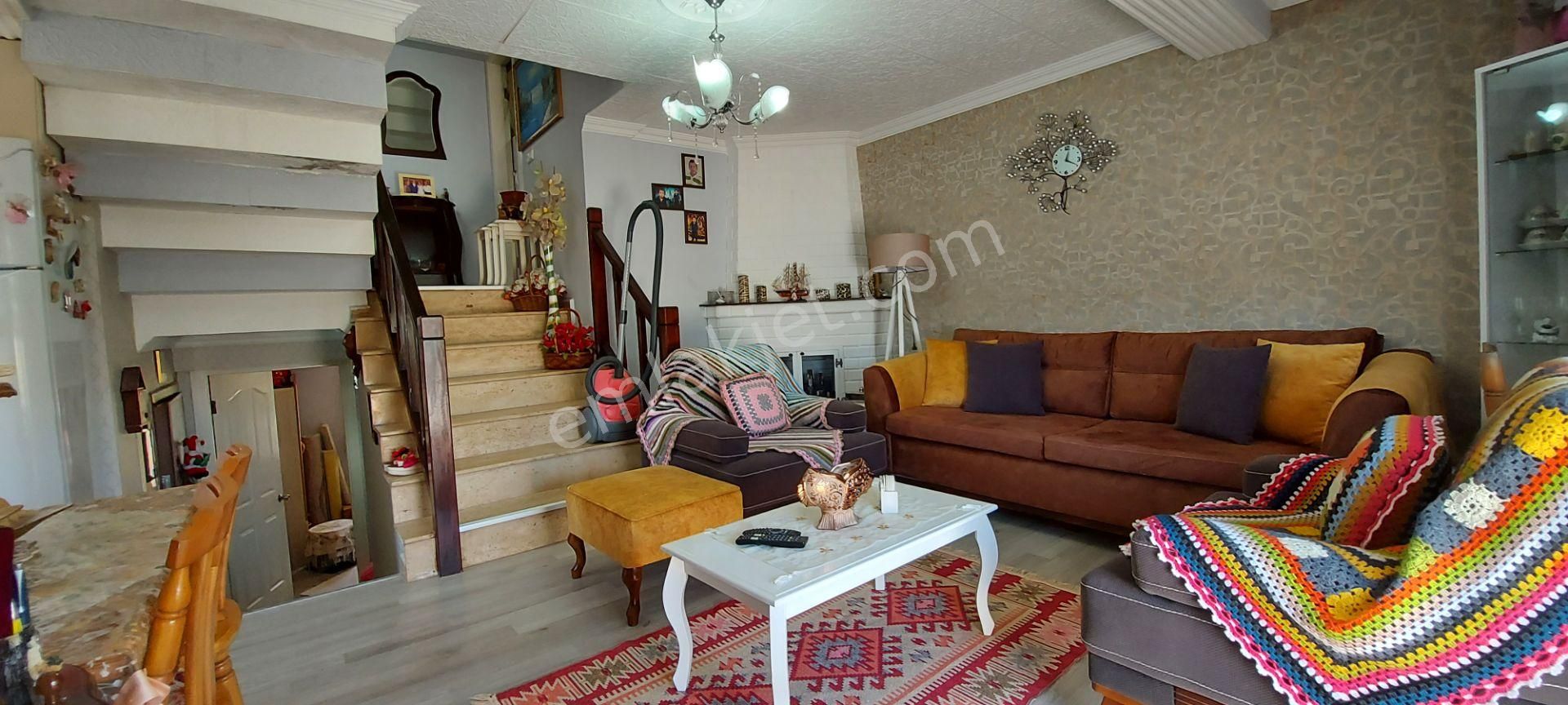 Havuzlu Site İçerisinde Köşe Konumda Geniş Bahçeli Ve Teraslı - Görsel 19