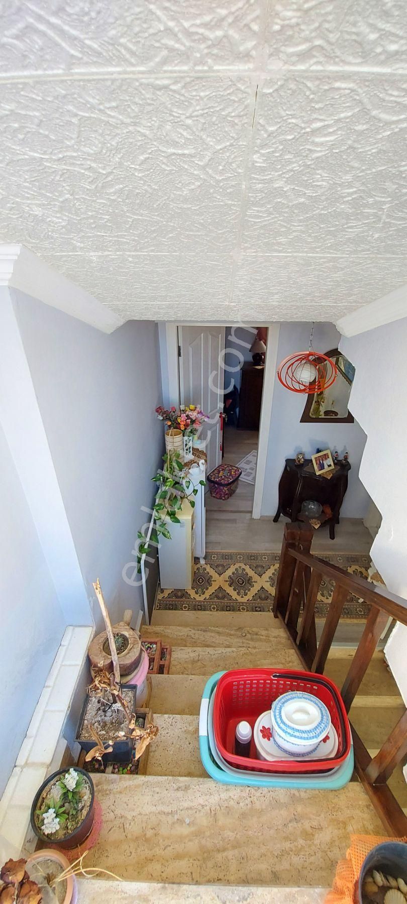 Havuzlu Site İçerisinde Köşe Konumda Geniş Bahçeli Ve Teraslı - Görsel 34