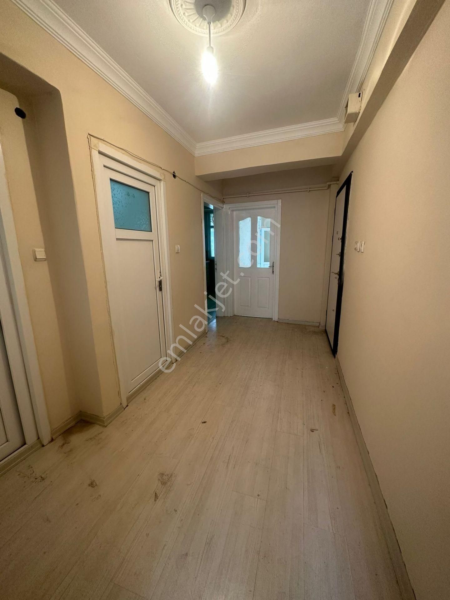 https://imaj.emlakjet.com/listing/12976361/B958A0DC2BFCA0F0B604385A51F1365612976361.jpg