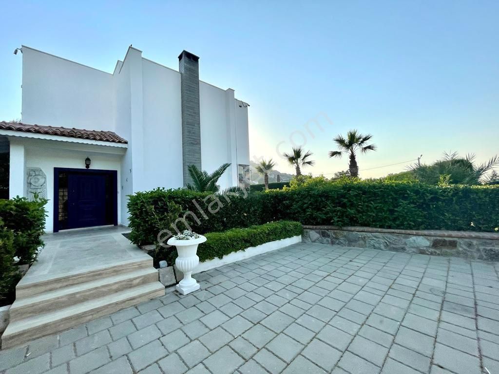 Bodrum Geriş Satılık Villa  Yalıkavak Geriş Satılık 3+1 Müstakil Havuzlu Villa