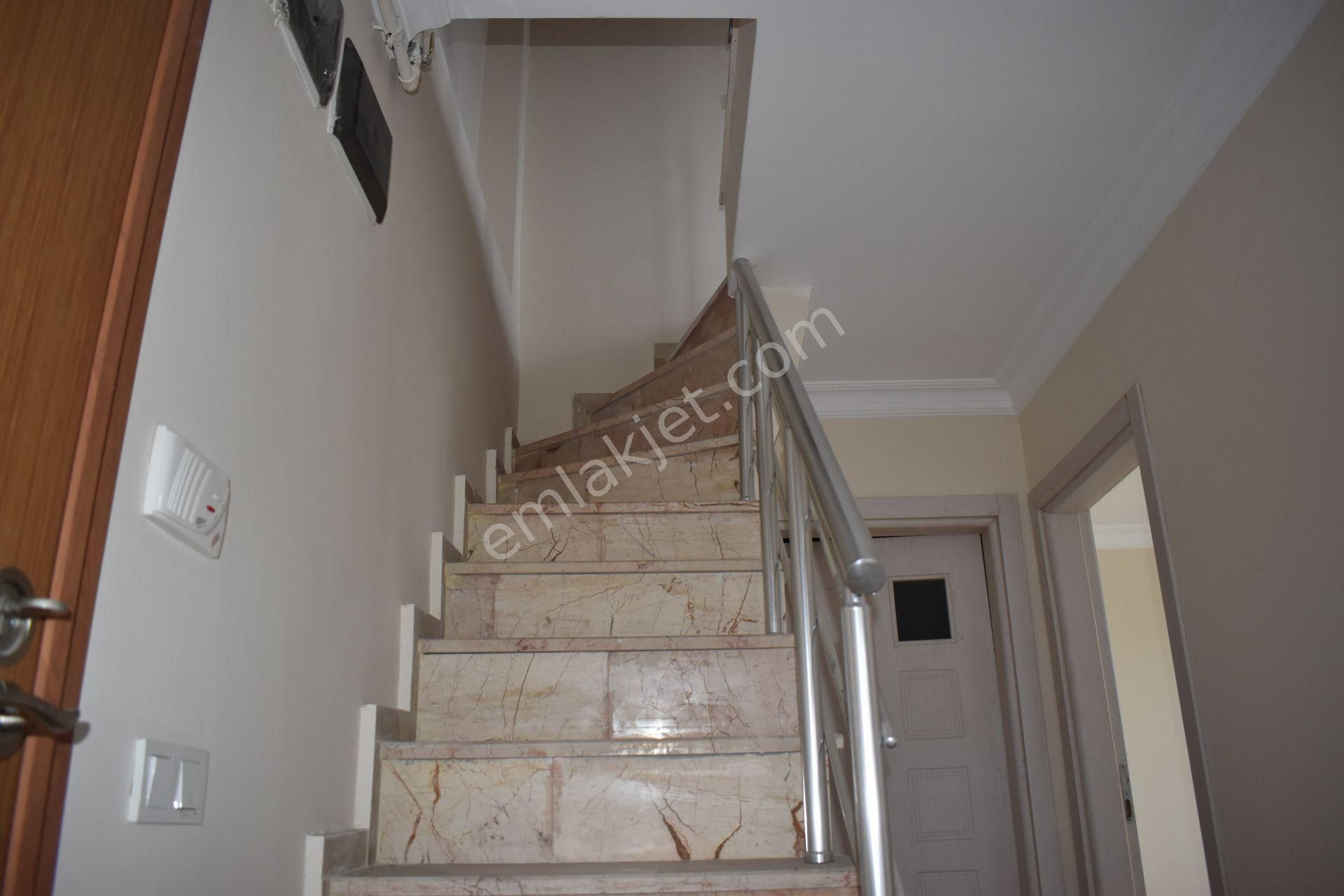Büyükçekmece 19 Mayıs Mah De Ful Manzaralı Lüx Sıfır 4+1 Dubleks - Görsel 15