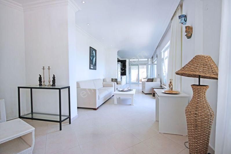 Alanya Kestel Mah.full Manzaralı Eşyalı Satılık 7+3 Villa - Görsel 17